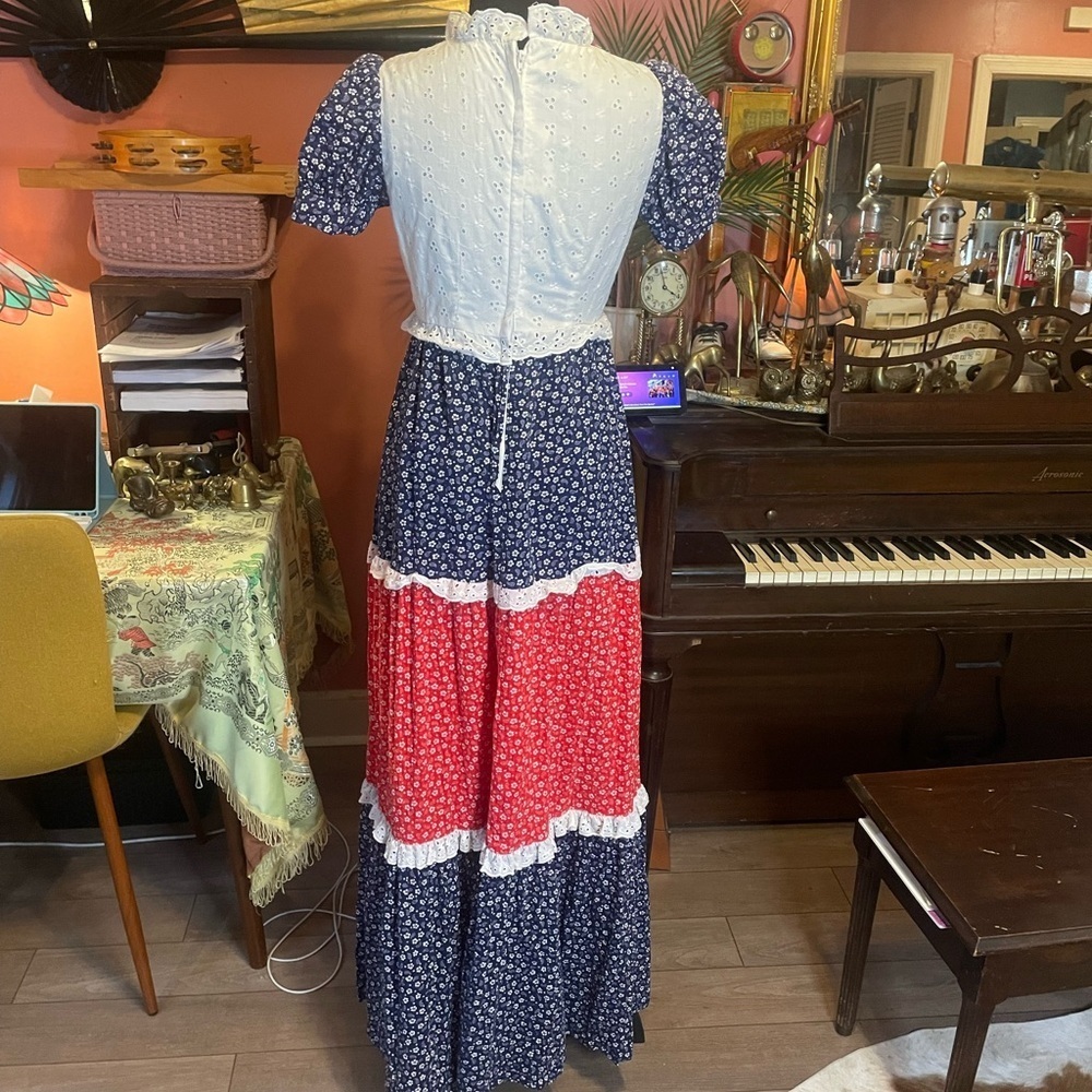 vintage 70’s Vicky Vaughn juniors red white and blue prairie cottage maxi dress - Picture 4 of 6